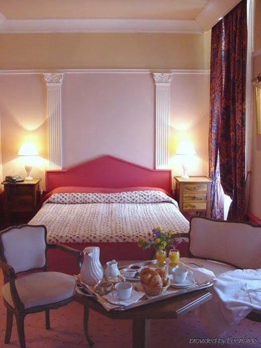 Le Cedre De Soyons Hotel Phòng bức ảnh