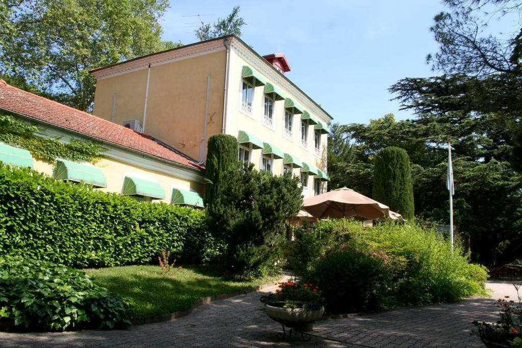 Le Cedre De Soyons Hotel Ngoại thất bức ảnh